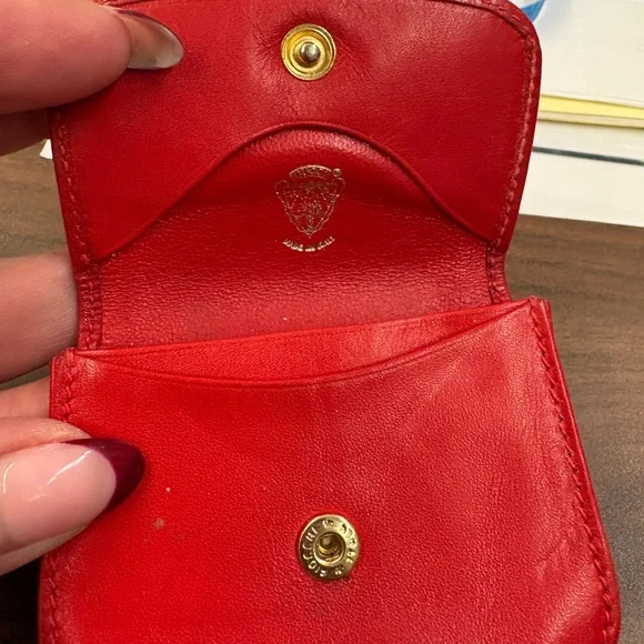 Gucci Red Coin Pouch - Picture 5 of 5